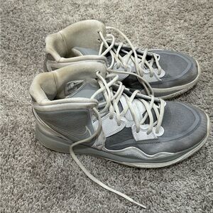 Kyrie Irving Basketball Nike Shoes